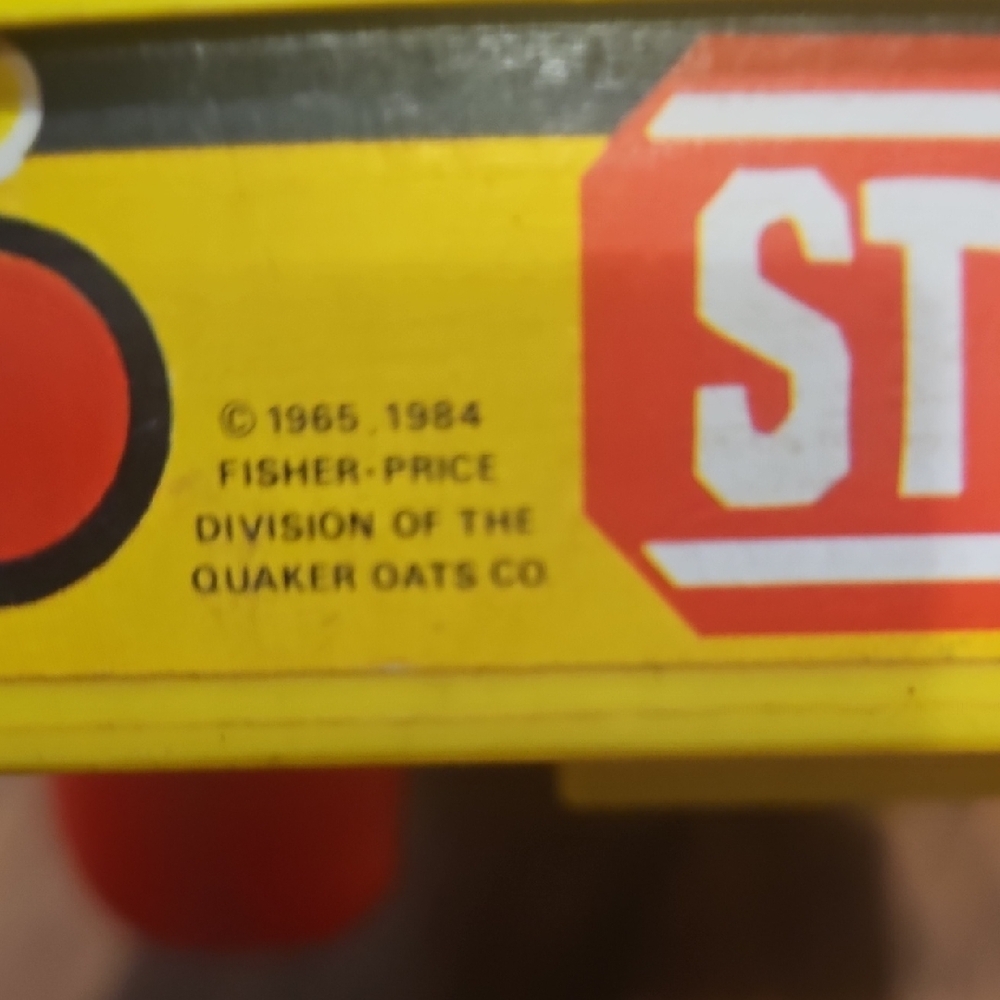 Fisher-Price Bright Yellow School Bus - Picture 7 of 9